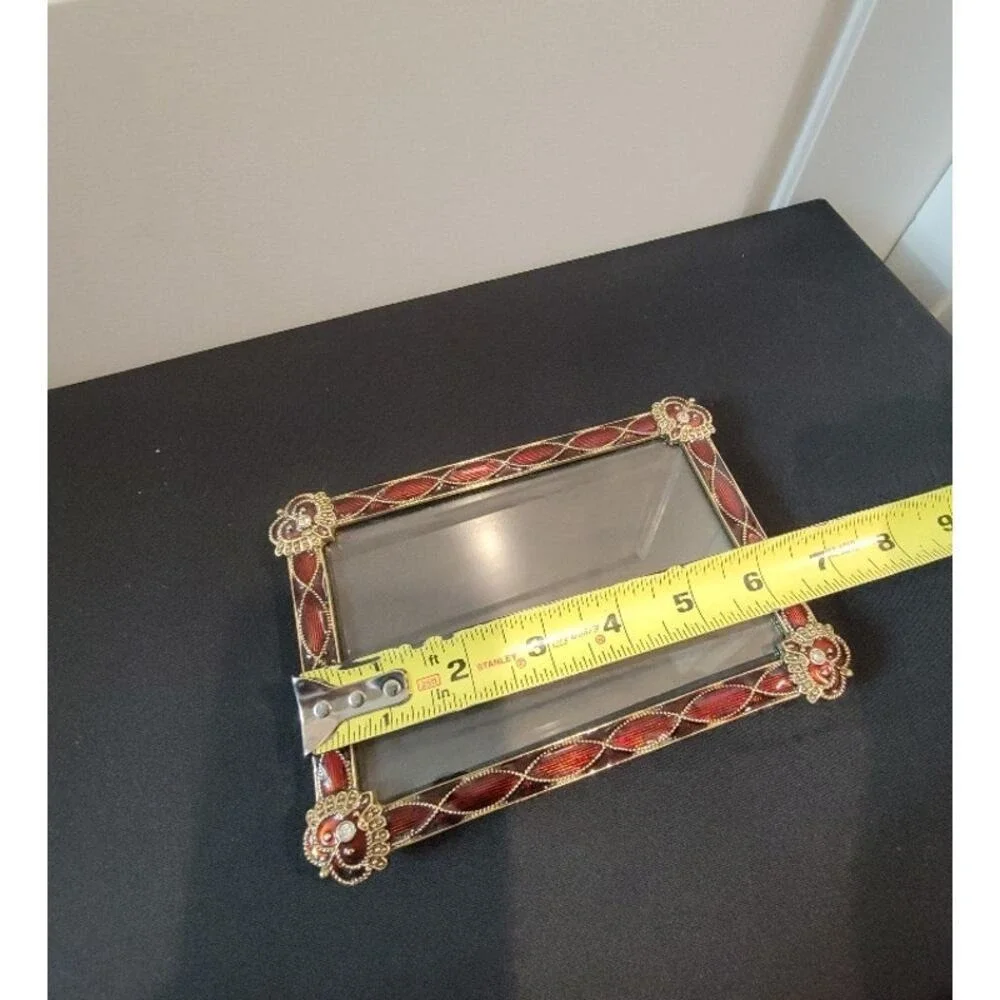 Ornate‎ Red and Gold-Tone Metal Picture Frame - 6.5